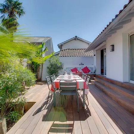 Maison Familiale Avec Jardin, Terrasse Et Parking * Biarritz