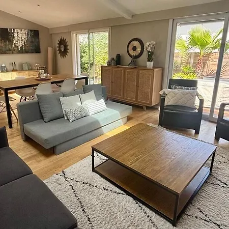 Hébergement de vacances Maison Familiale Avec Jardin, Terrasse Et Parking *