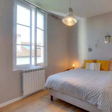 Maison Familiale Avec Jardin, Terrasse Et Parking بياريتز