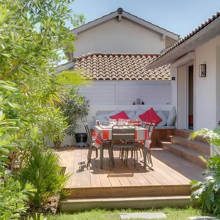 Maison Familiale Avec Jardin, Terrasse Et Parking Hébergement de vacances *